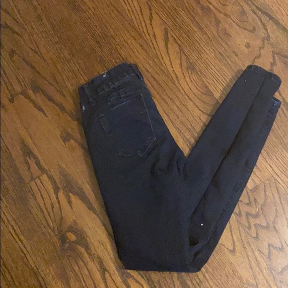 VIP Jeans💫 - Picture 2 of 2